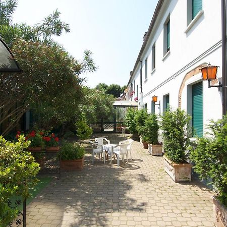 Hotel Il Granaio Порто-Мантовано Экстерьер фото