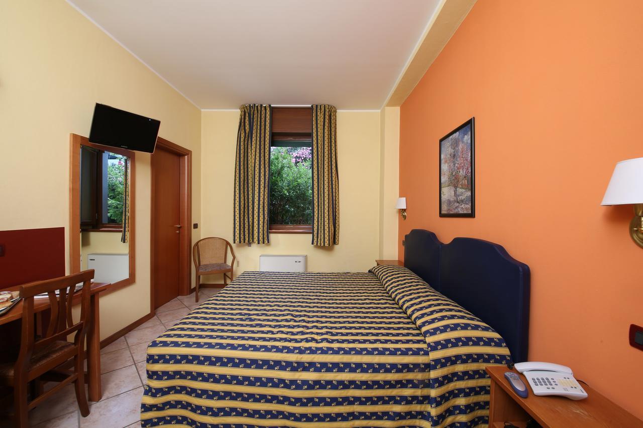 Hotel Il Granaio Порто-Мантовано Экстерьер фото